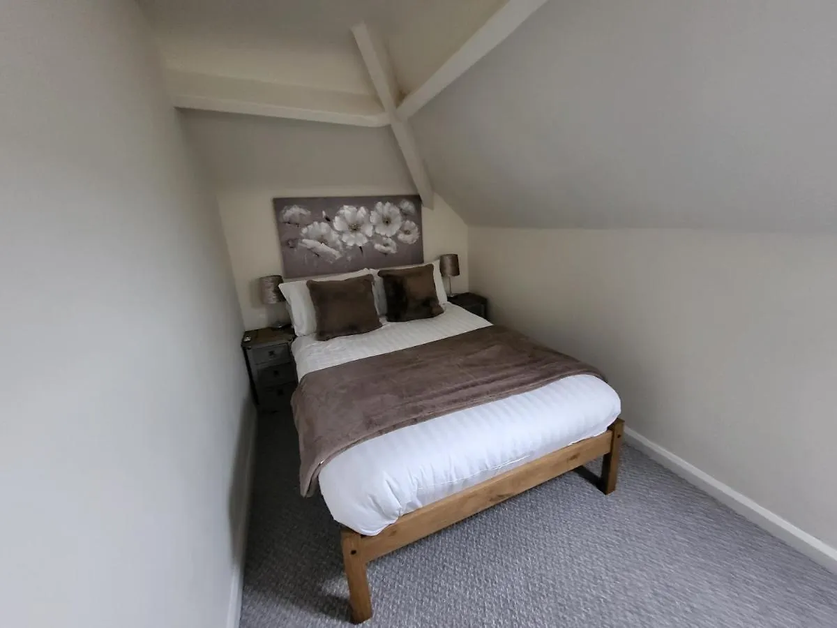 Westborough Cottage Scarborough 0*,